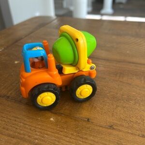 Huile Toys Push And Go  Construction Truck Toy cement as is
